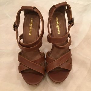 Mossimo platform sandals